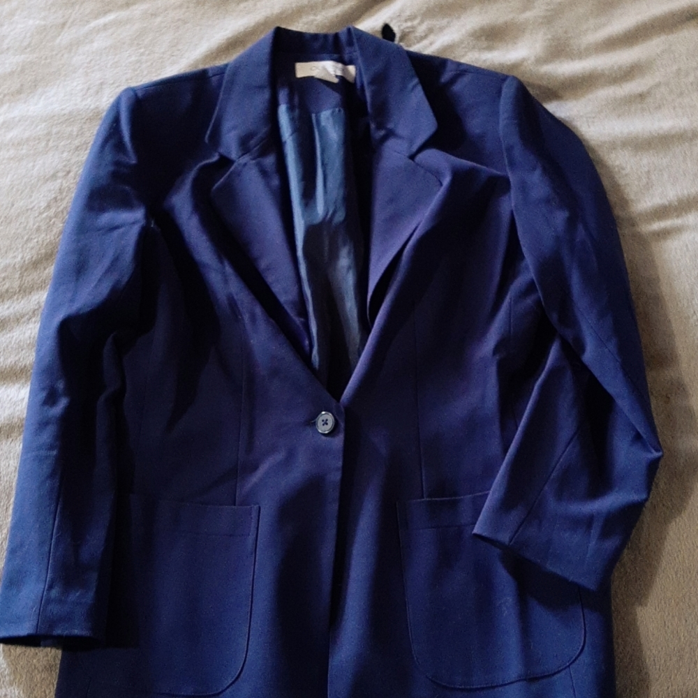 3/$20 Woman's Outline Suit Jacket